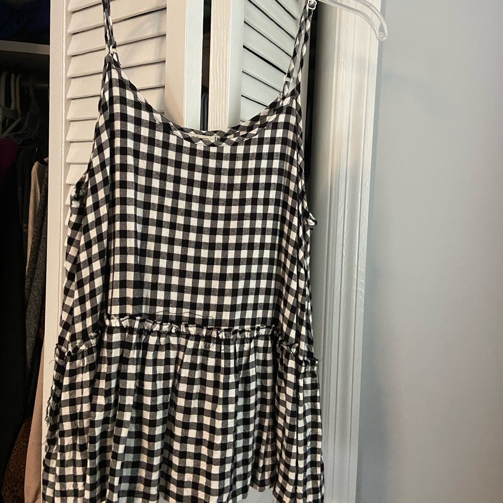 Black plaid top